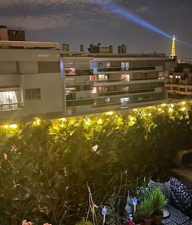 Nice Loft With Romantic View Over The Eiffel Tower Париж Экстерьер фото